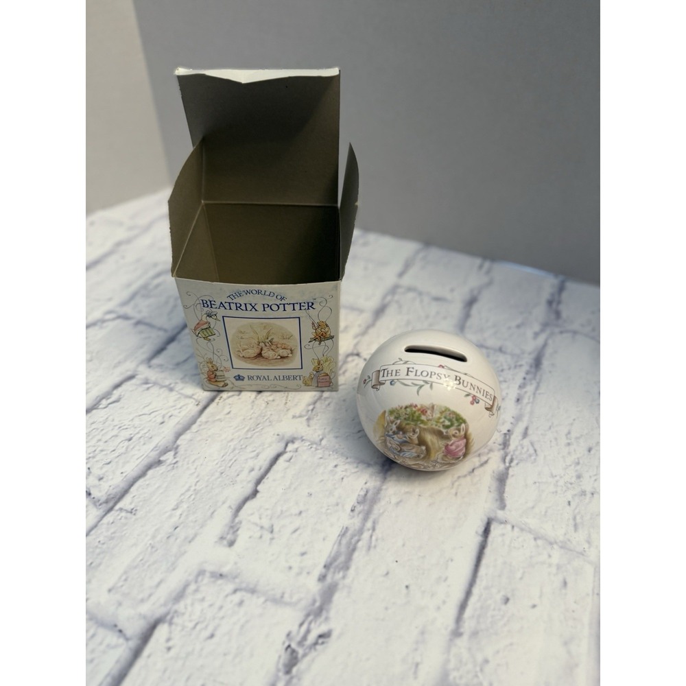 1986 The Flopsy Bunnies Beatrix Potter Royal Albert Round Coin Bank, NEW